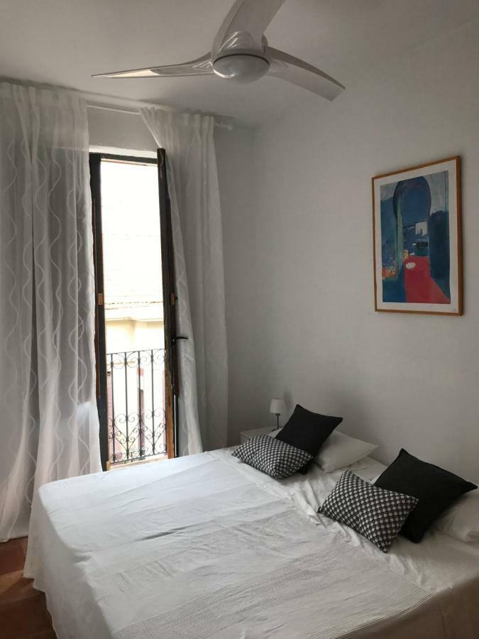 Ferienwohnung Im Zentrum อาลิกันเต ภายนอก รูปภาพ